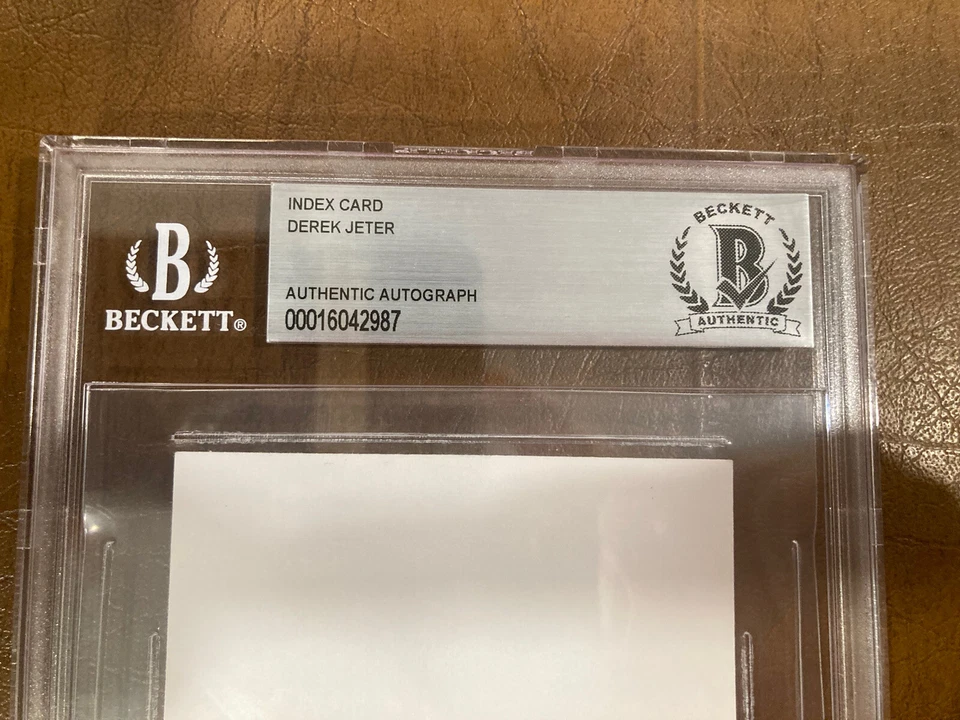 Derek Jeter Signed Autographed 3x5 Index Card Beckett Authentic #00016042987 - Image 2 of 4