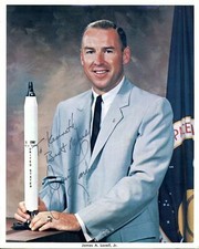 James Arthur Jim Lovell Astronaut Autograph Nasa USA Apollo 13