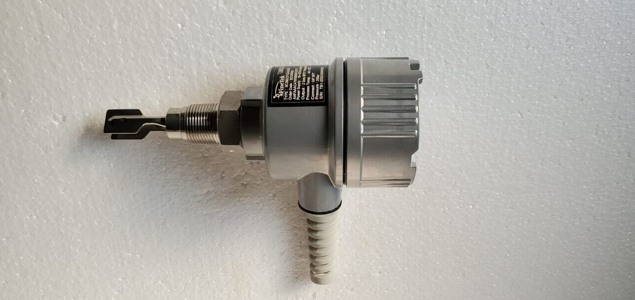 FINETEK - SC3 - TUNING FORKS Level Switch SC380C0CUOAOXX with Tri-clamp fitting