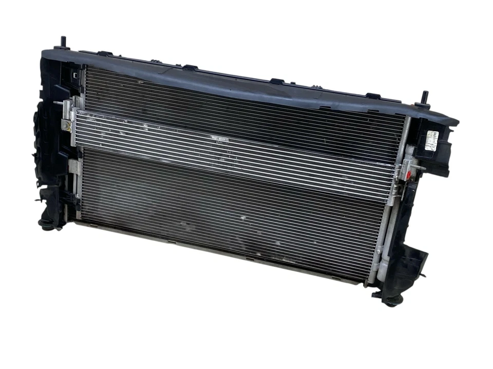 2021-2022 CADILLAC ESCALADE ESV 6.2L RADIATOR CONDENSOR FAN TRANS OIL COOLER OEM Foto 4 de 4