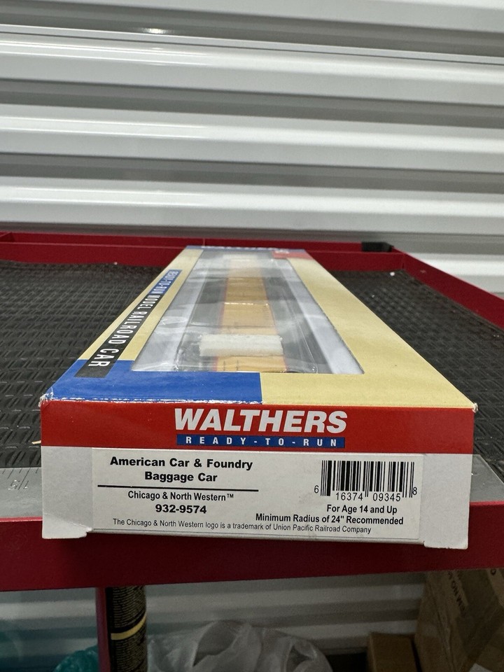 Walthers HO ACF Baggage Car Chicago & NW 9329574 eBay