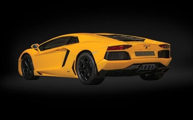 POCHER HK119 1/8 Lamborghini Aventador LP 700-4 Giallo Orion - Immagine 3 di 4