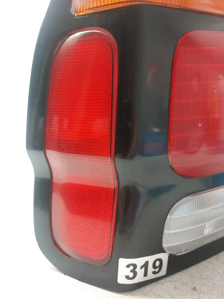 Luz trasera izquierda lado conductor Mitsubishi Montero Sport 2000-2004 U0505 DW Foto 2 de 4