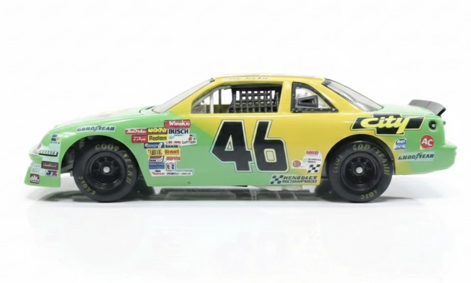 '89 Chevrolet Lumina NASCAR City #46 Version ”Days Of Thunder" ERTL 1:18 - Immagine 3 di 4