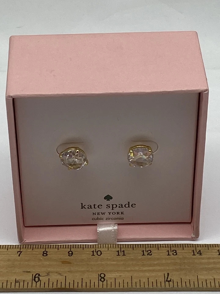 Kate Spade New York 金色透明 CZ Stub 耳环 带盒 7.8 克 — 第 4/4 张图片