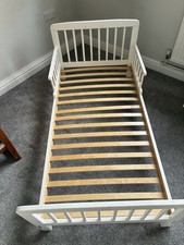 White wooden toddler bed Measurements 150cm (length) 80cm (width)