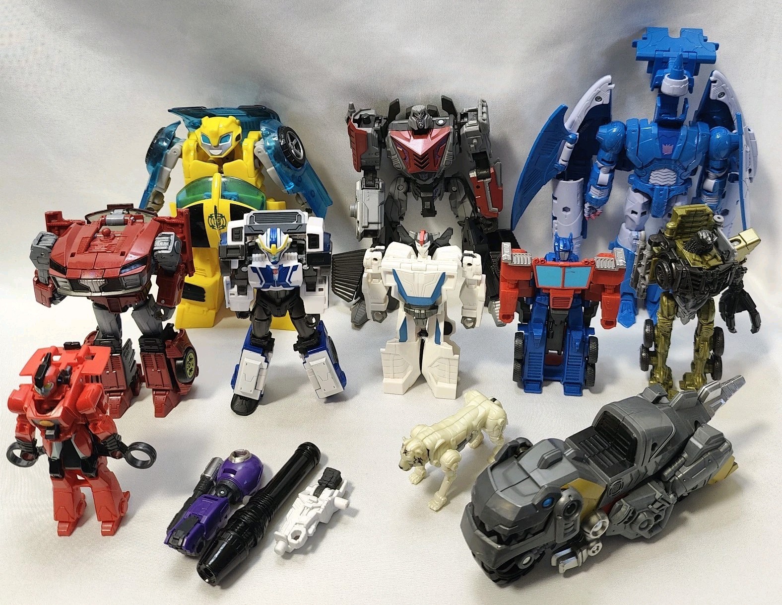 Lot, Bumblebee Megatron Optimus Scourge Read