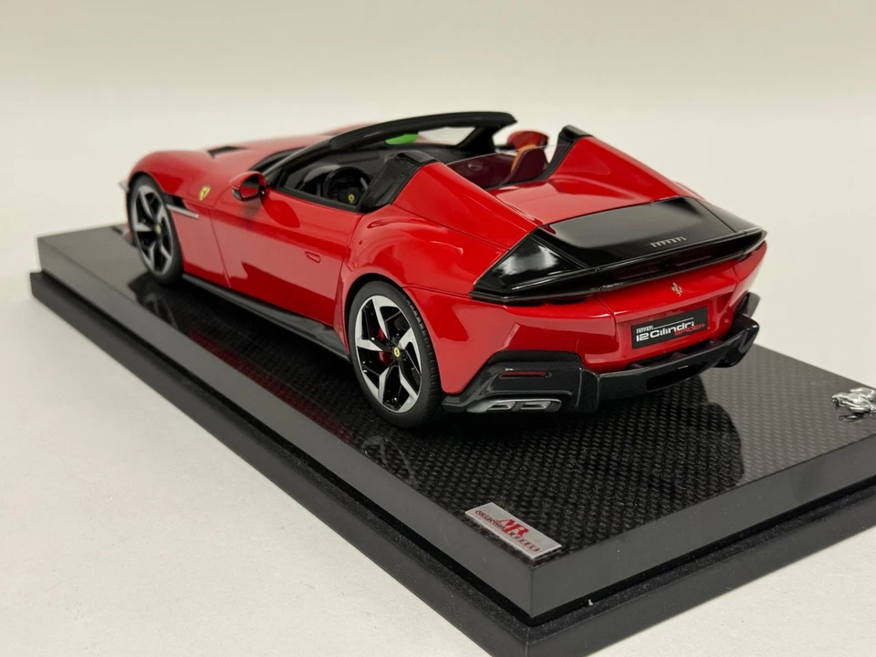 1/18 MR Collection Ferrari 12 Cilindri Spider Red Corsa Carbon Base 99 pc FE044C - Image 2 of 4