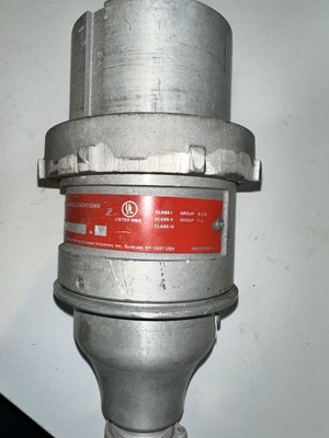 Crouse-Hinds BHP6483D Pin & Sleeve Plug 60A 3W 4P Interlock Hazardous Location 