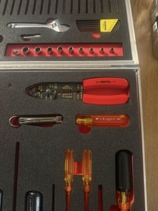 TK-105 A/G Kippertool Military Electronic System Tool Kit in Wilson case