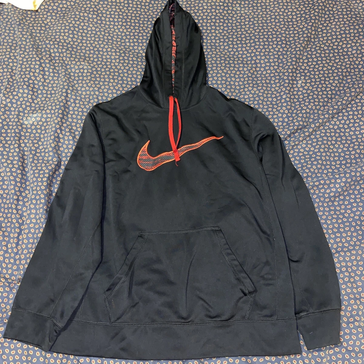 Red nike cheap therma fit hoodie