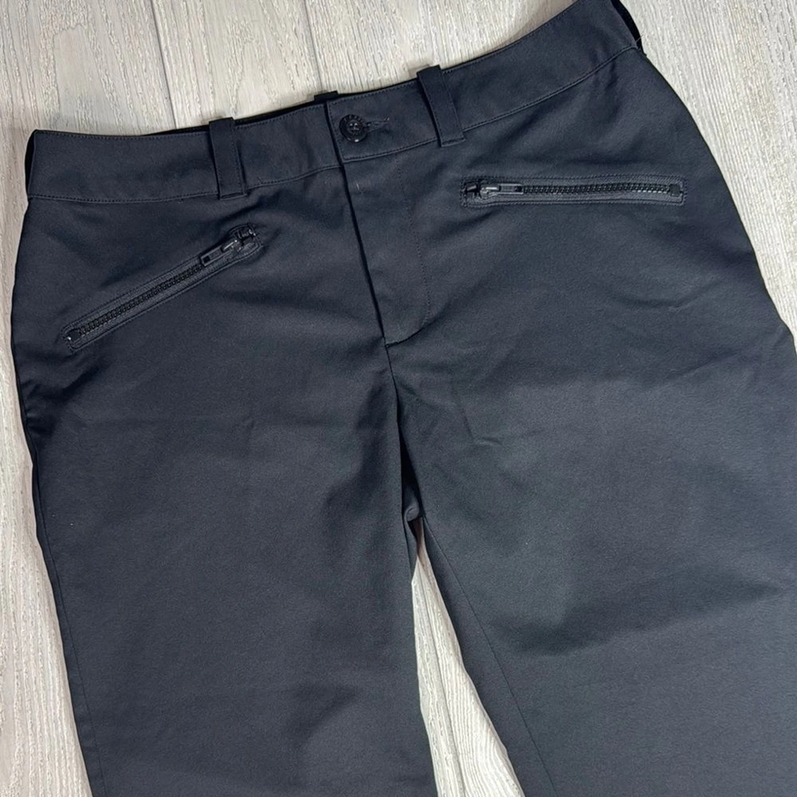 Women’s Golf pants, Fila Sport Golf size 8, black capri pants Classic