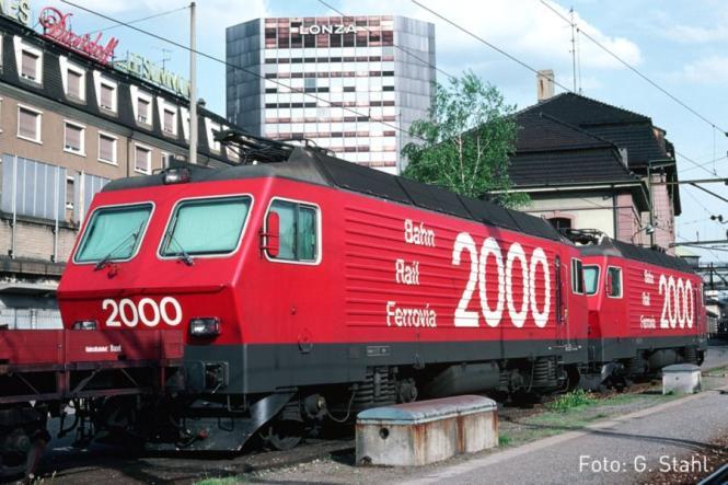 Hobbytrain E-Lok Re 4/4 IV (10102) SBB, Ep.V 28402 | eBay