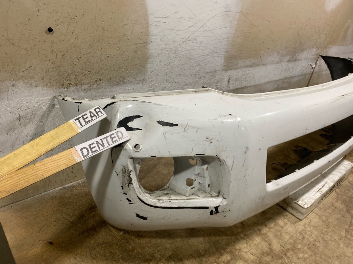 2008-2014 TOYOTA SEQUOIA SR5 FRONT BUMPER COVER OEM (52119-0C180