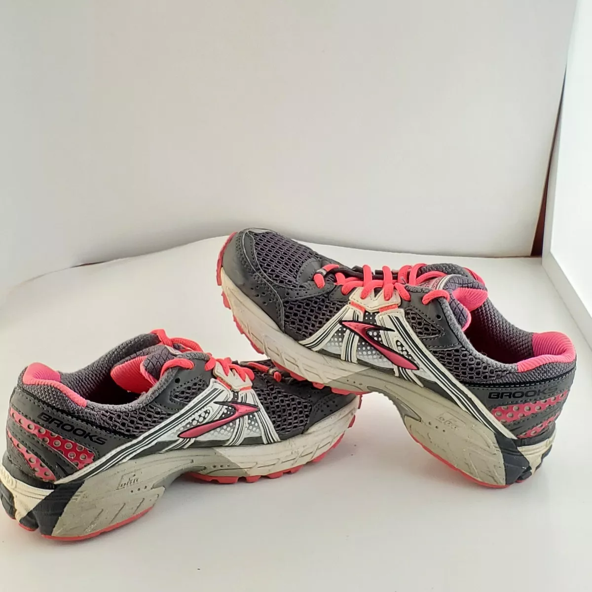 Brooks adrenaline gts 13 womens black sale