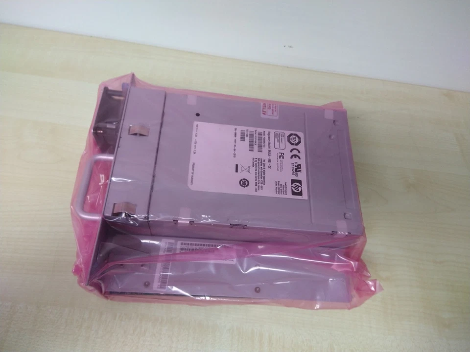 HP PD098K#103 LTO-4 Fibre Channel Tape Drive - Silver. - Image 2 of 4