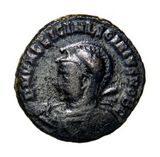 Roman Imperial Coin Military Gear Licinius II (Caesar, 317-324). Æ Follis (18mm)