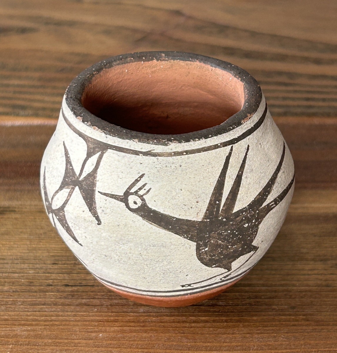 Native American Zia Pueblo Pottery Roadrunner Design