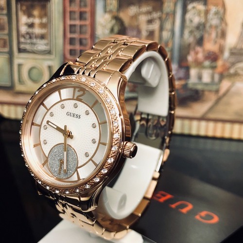 AUTÉNTICO RELOJ WHITNEY GUESS PARA DAMAS TONO DORADO ROSA PRECIO DE VENTA SUGERIDO POR EL FABRICANTE: $449 U0931L3 Totalmente Nuevo - Imagen 8 de 12