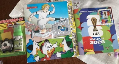 Panini official Sticker collection FIFA Donald Postar Beilage Micky Maus