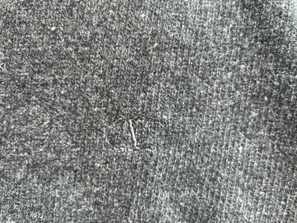 VALENTINO STUDIO MENS VIRGIN WOOL SWEATER MADE IN ITALY, GRAY V-NECK, SZ XXL - Image 4 of 4