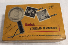 KODAK STANDARD FLASHOLDER with Flash Bulbs, Original Box Bracket untested