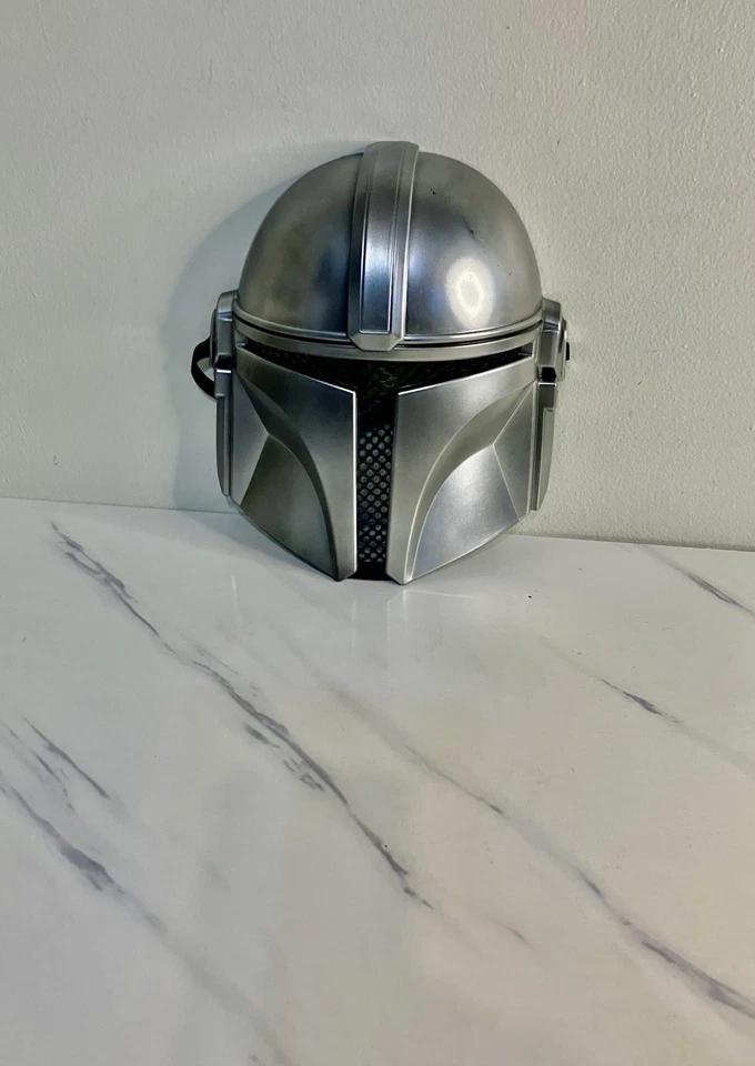 Star Wars The Mandalorian half-mask Rubie’s Costume Company - Image 2 of 4
