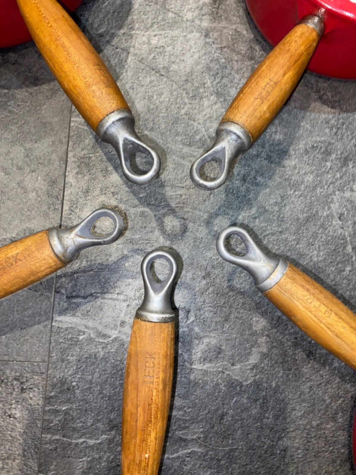 Stunning Set of Le Creuset Red Saucepans Cast iron pans eBay