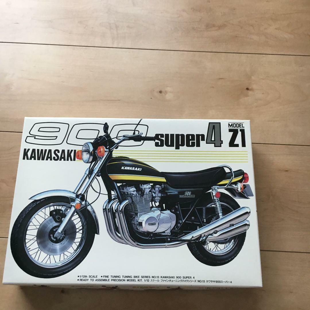Aoshima KAWASAKI 900 SUPER4 Z1 1/12 Model Kit #16521
