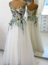 Vintage Beach Wedding Dresses Green Flowers A Line Straps Bridal Floor Length