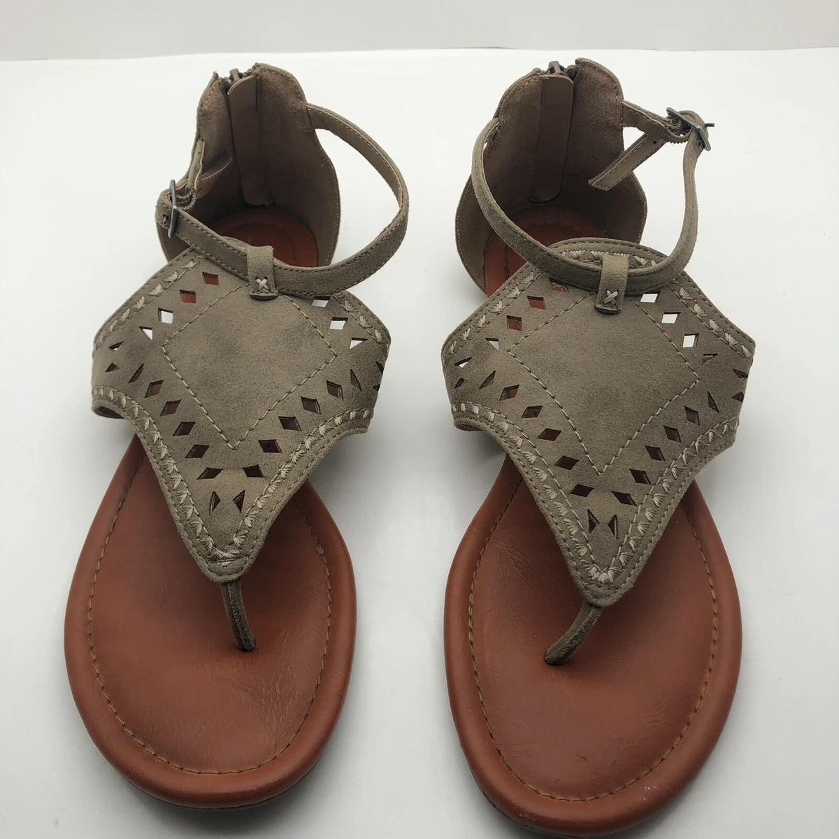 Flat sandals size best sale 11
