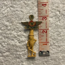 Vintage 1944 Planters Mr Peanut Victory Pin Unused