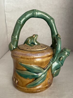 Green Frog Tea Pot Majolica Style Bamboo Leaves And Stalks Small Size Gift