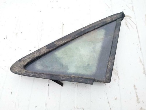 Front vent glass