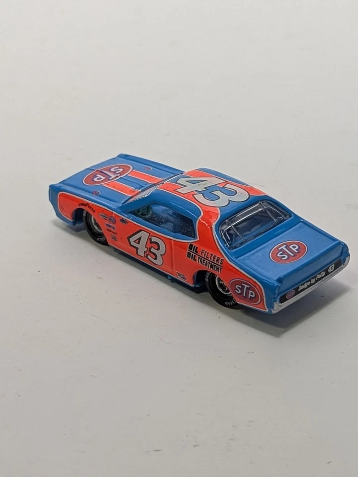 1/64 NASCAR LEGEND / RICHARD PETTY / CARGADOR DODGE 1977 / coche de carreras de campeonato Foto 3 de 4