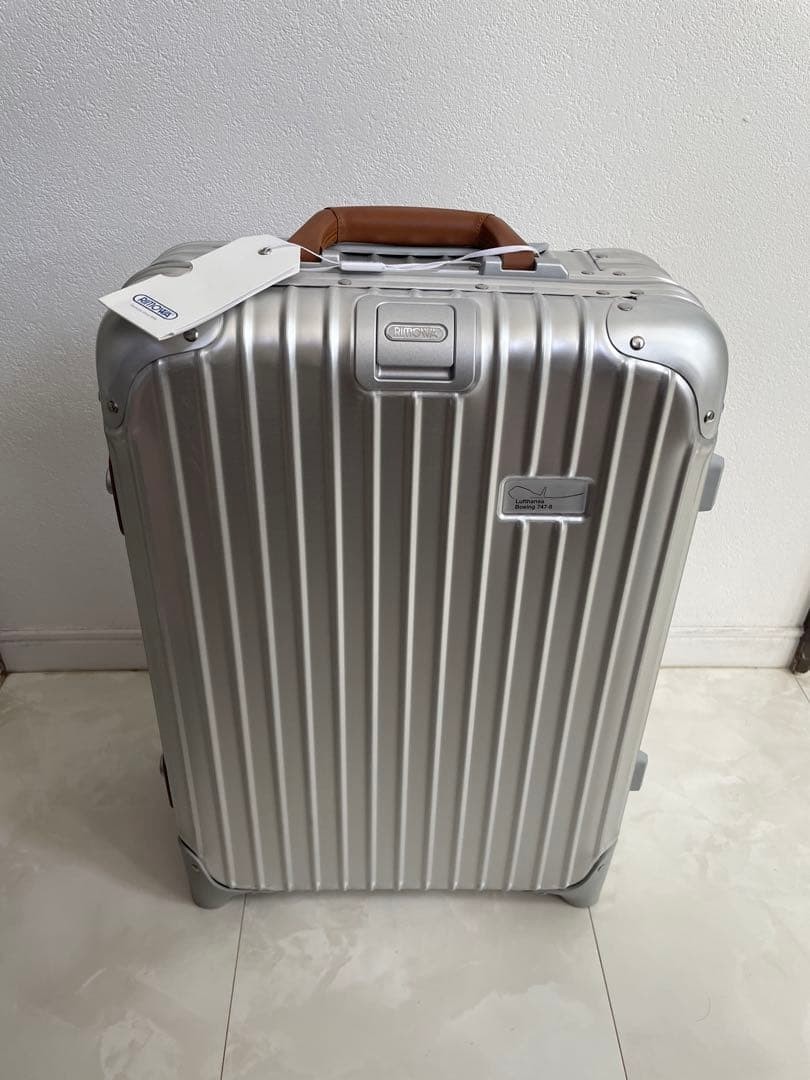 Rimowa Lufthansa Boeing 747 32L Silver 2 wheels Carry Case