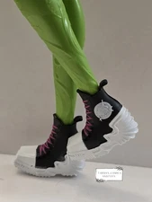 Monster High Venus Self-Scare Secrets Shoes G3