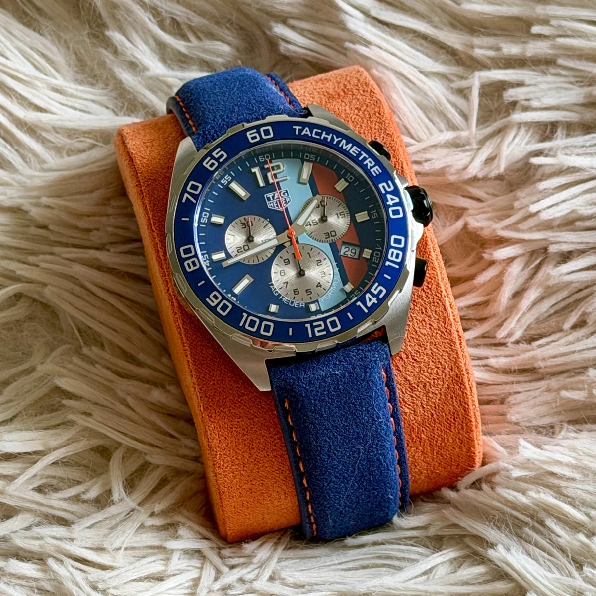 TAG Heuer Formula 1 Men 200 m (20 ATM) Water Resistance