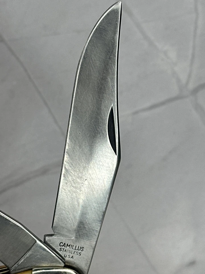 Cuchillo de cazador plegable vintage Camillus EE. UU. 26 Jumbo Staglon con funda de cuero Foto 4 de 4