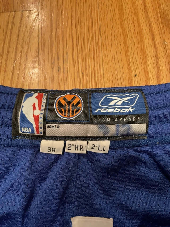 Pantalones Cortos New York Knicks Usados en Juegos Talla 38 Adidas Auténticos Azul NBA Visitante Foto 4 de 4