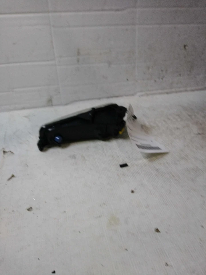 Used Driving Light fits: 2017 Ford Focus Fog-Driving Grade A — 第 2/4 张图片