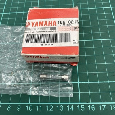 1E6-82151-00 Genuine Yamaha 10 Amp 10A Glass Fuse 29mm Long NOS