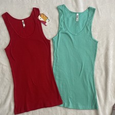 Lot Of 2 SOFRA Womens Ribbed Sleeveless Scoop...