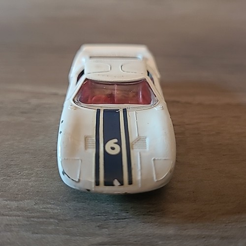 Lesney Matchbox No. 41 Ford GT - Picture 2 of 7