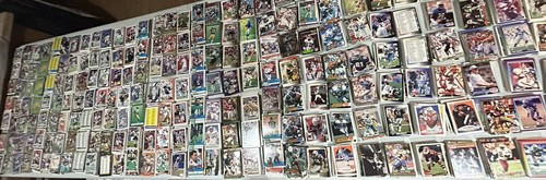 NFL Football Card Lot - 1000 Cards 1980’s-2020’s 10 HOF + 10 Insert - Picture 6 of 6