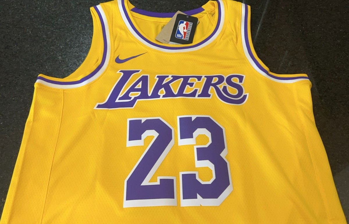 Nike Lakers LeBron James ユニフォーム 23 s-l400.jpg