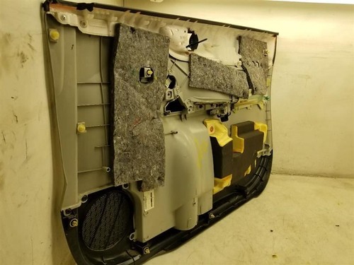 Montaje del panel de la puerta delantera del lado del conductor Scion IQ 2012 - Imagen 11 de 12