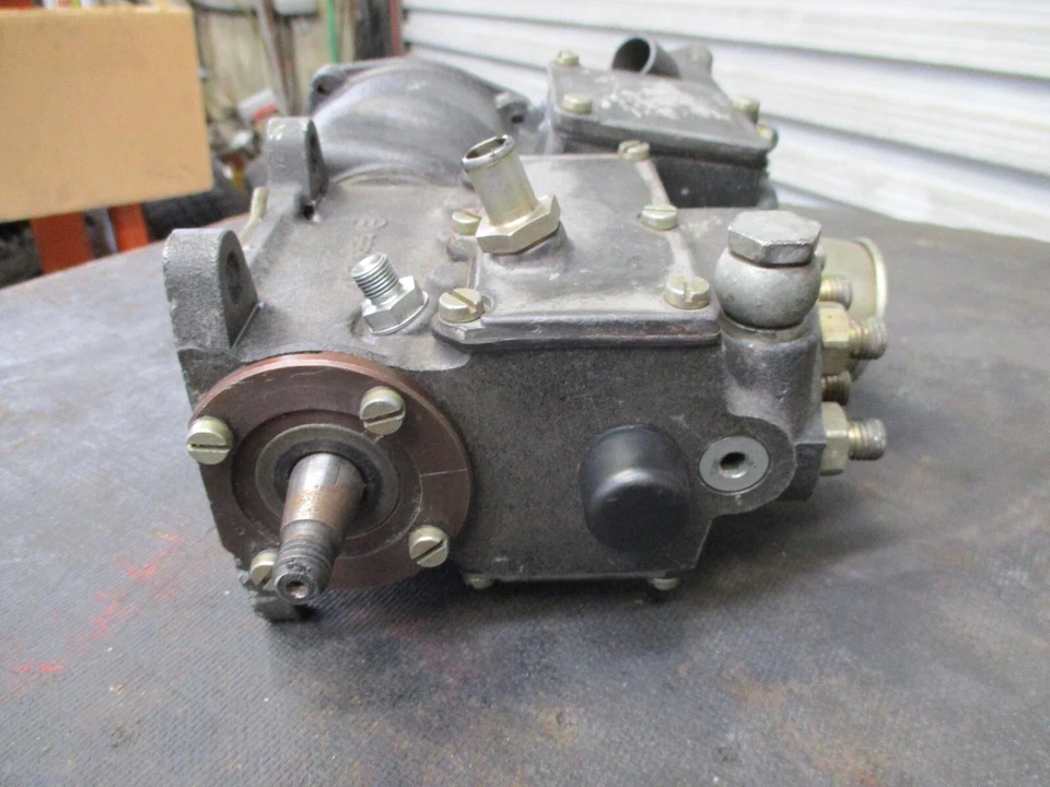 1970-1971 PORSCHE 911-E BOSCH BOMBA DE INJEÇÃO MECÂNICA DE COMBUSTÍVEL 0-408-126-010 USADA - Imagem 4 de 4