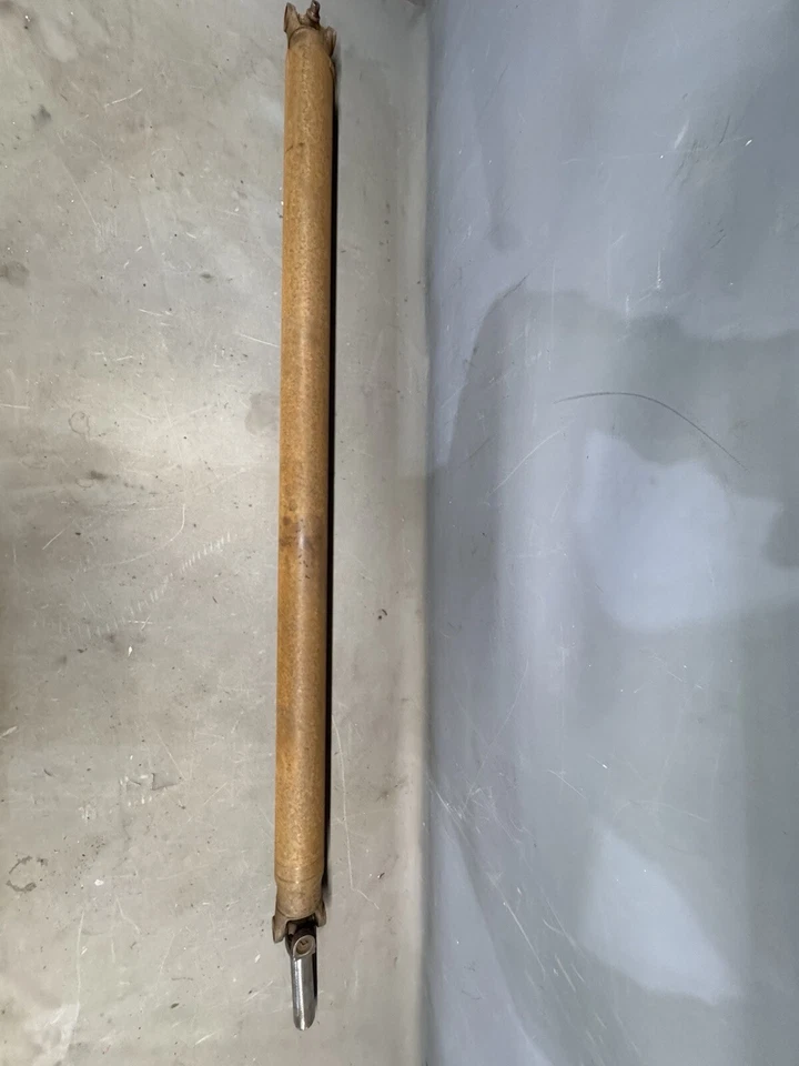 Приводной вал 1965-1968 Ford Galaxie 500 390 АКПП Marauder 352 от оригинального производителя - Изображение 2 из 4