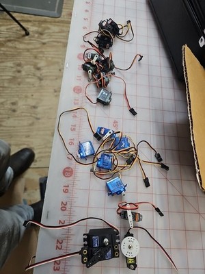 Micro Servo Lot Park Flyer Gold